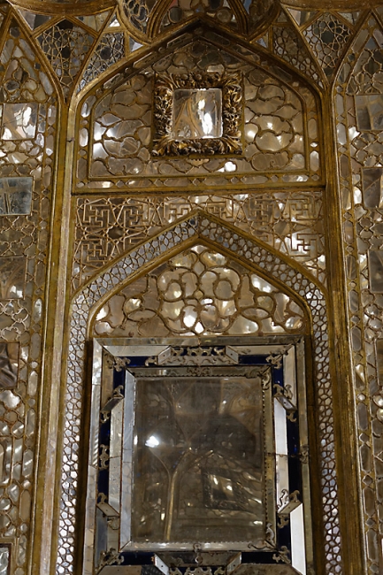 Ispahan-Palais des 40 colonnes-052